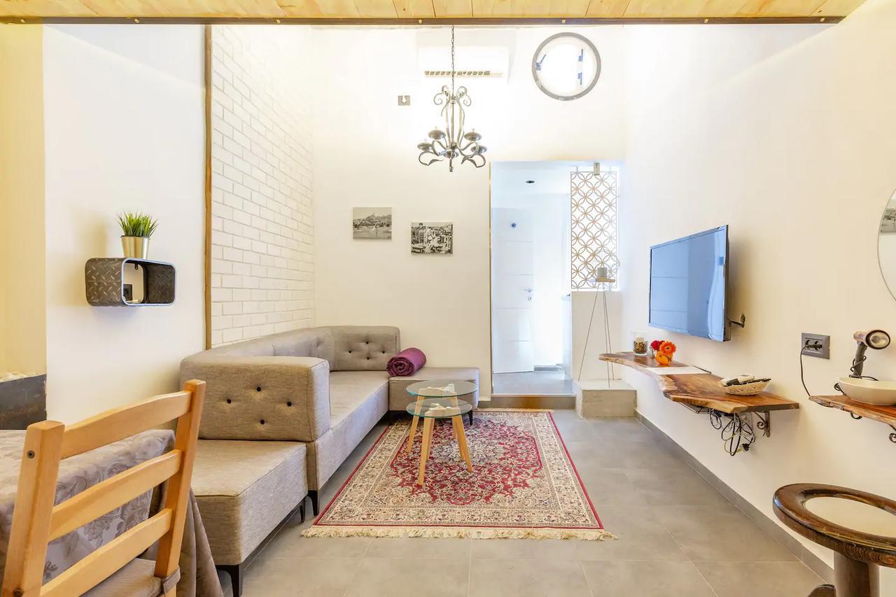 Retro Loft By The Beach★ Tel Aviv Bagian luar foto